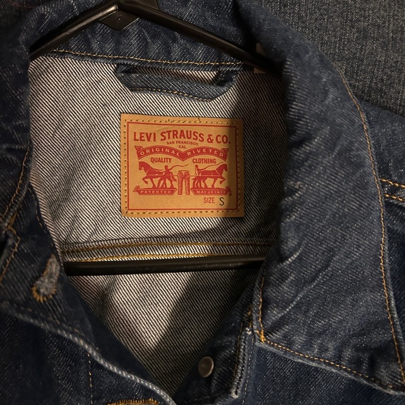 Levi's Dark Blue Denim Jeans - Picture 1 of 3